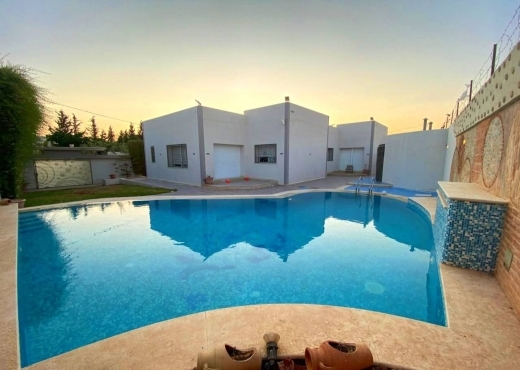 A VENDRE VILLA RTE BOUZEYENE SFAX