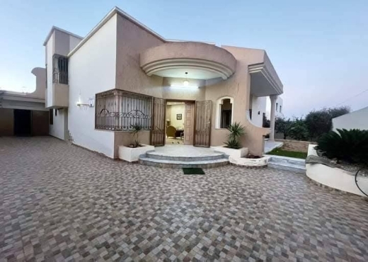A Vendre Villa Route Gabes Sfax